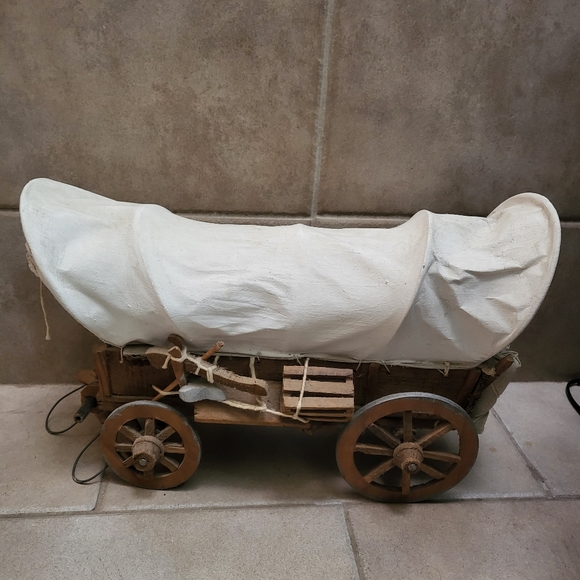 Antique collectable Conestoga Ameeicana Wagons - Picture 5 of 10